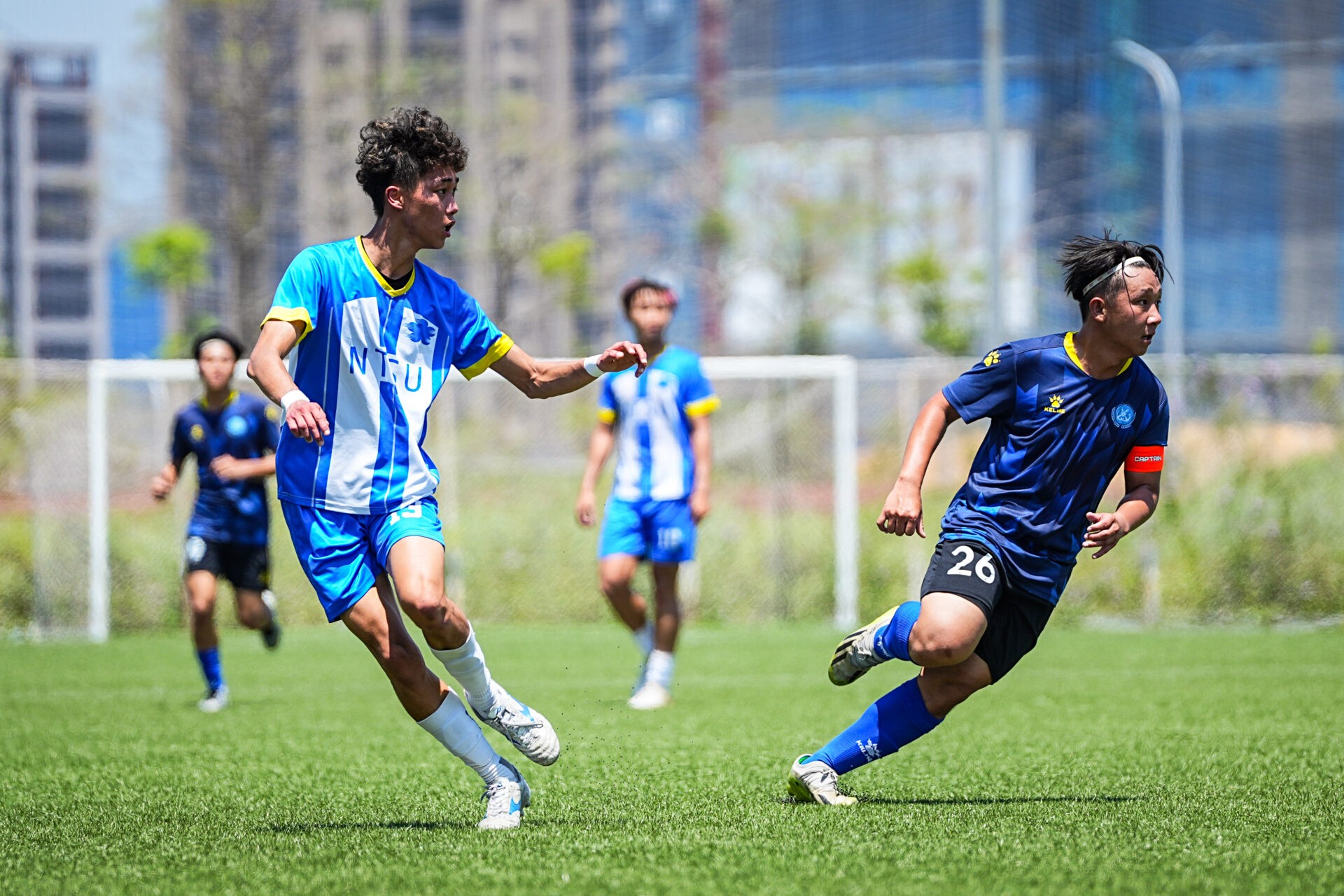 法兰克福1-1沃尔夫斯堡，岑特破门，巴舒亚伊点射绝平